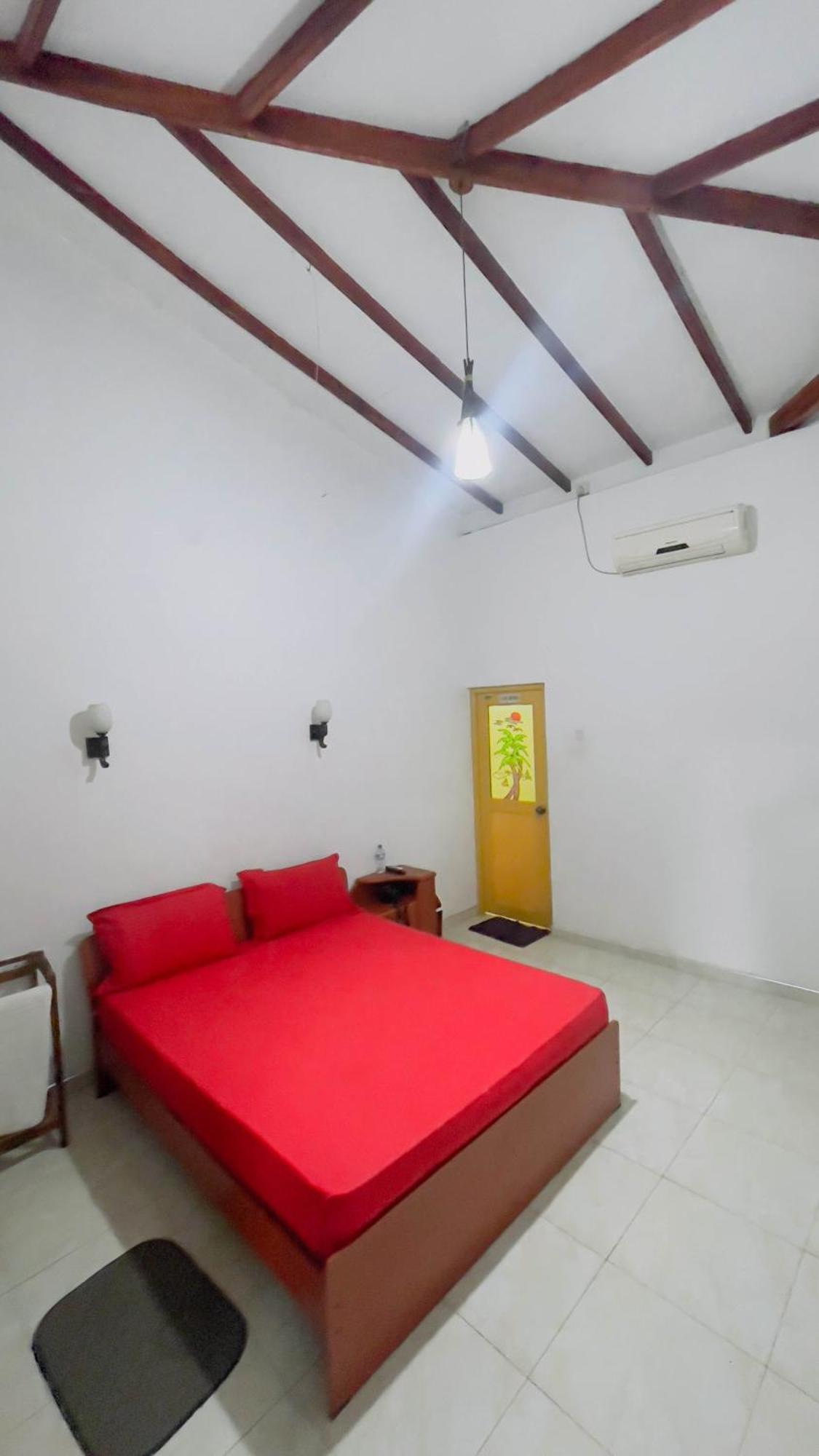 White Eagle Hotel Sigiriya Buitenkant foto