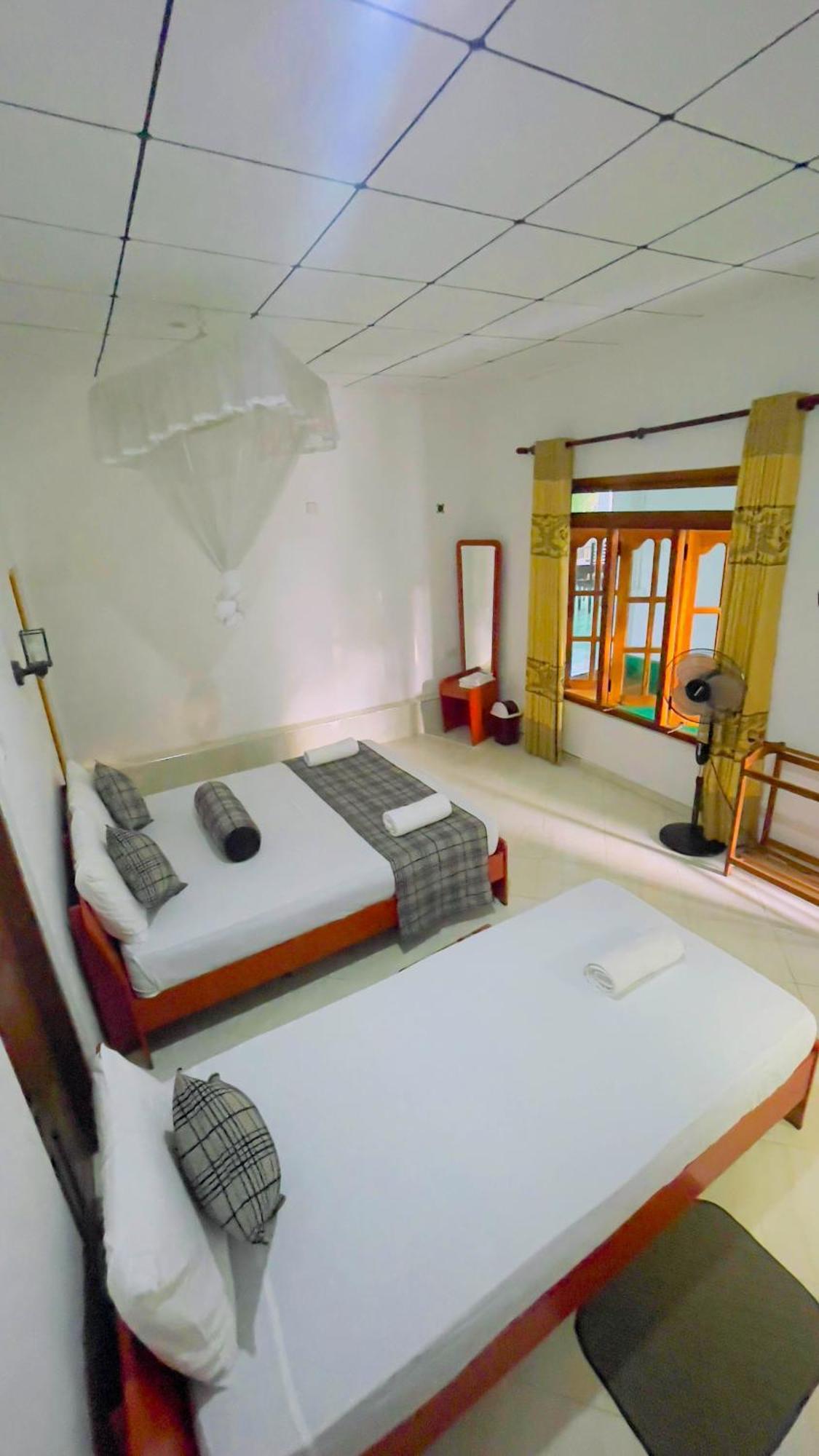 White Eagle Hotel Sigiriya Buitenkant foto
